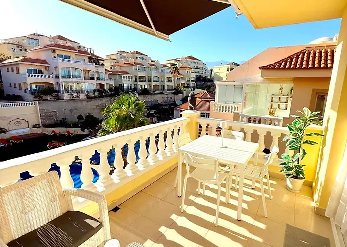 Sunny Penthouse In Golf Del Sur *