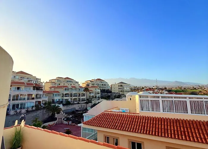 Sunny Penthouse In Golf Del Sur